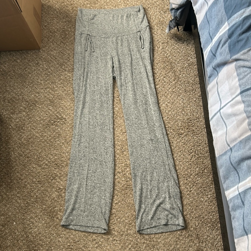 Old Navy Maternity Sweatpants Size Small